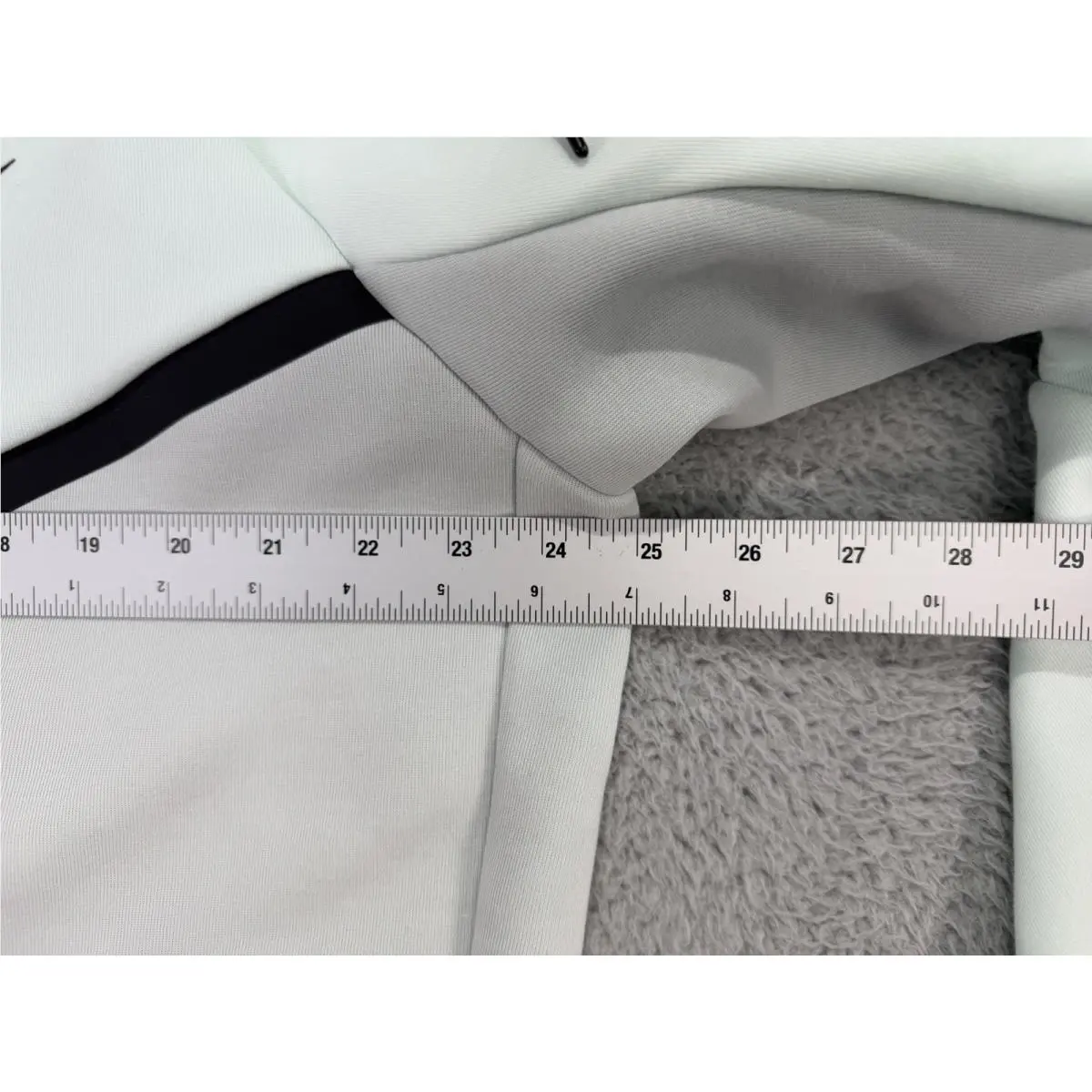 Nike clothing - Mint / Grey-Black (UPC: 198731682647) 3