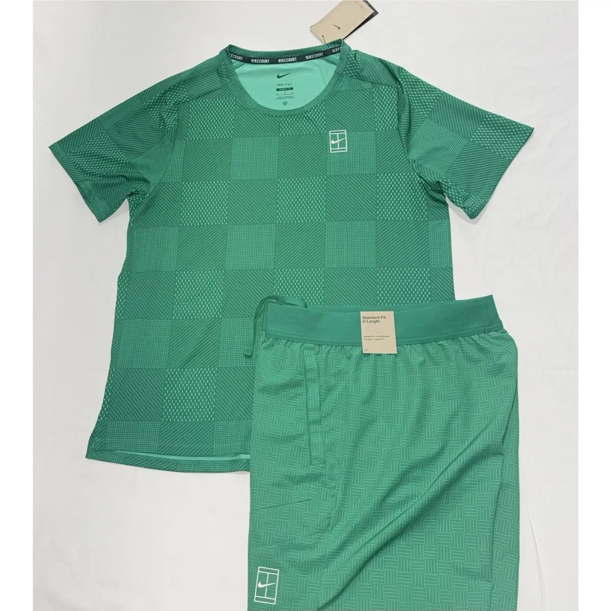Nike clothing - NikeCourt - Court - Green 1