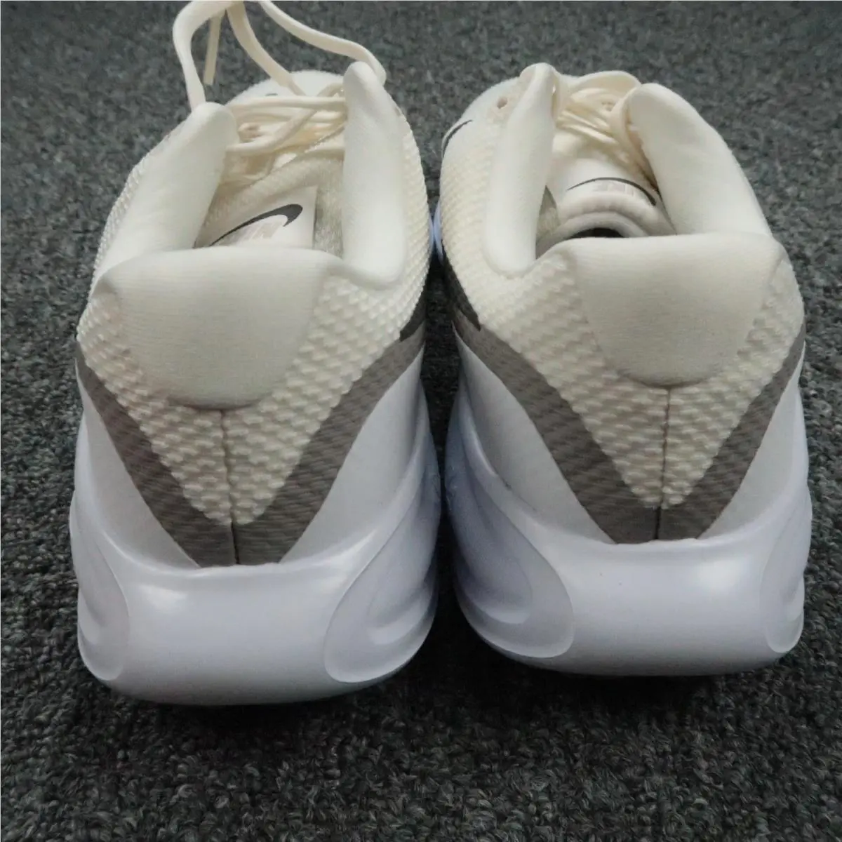 Nike shoes - White 5