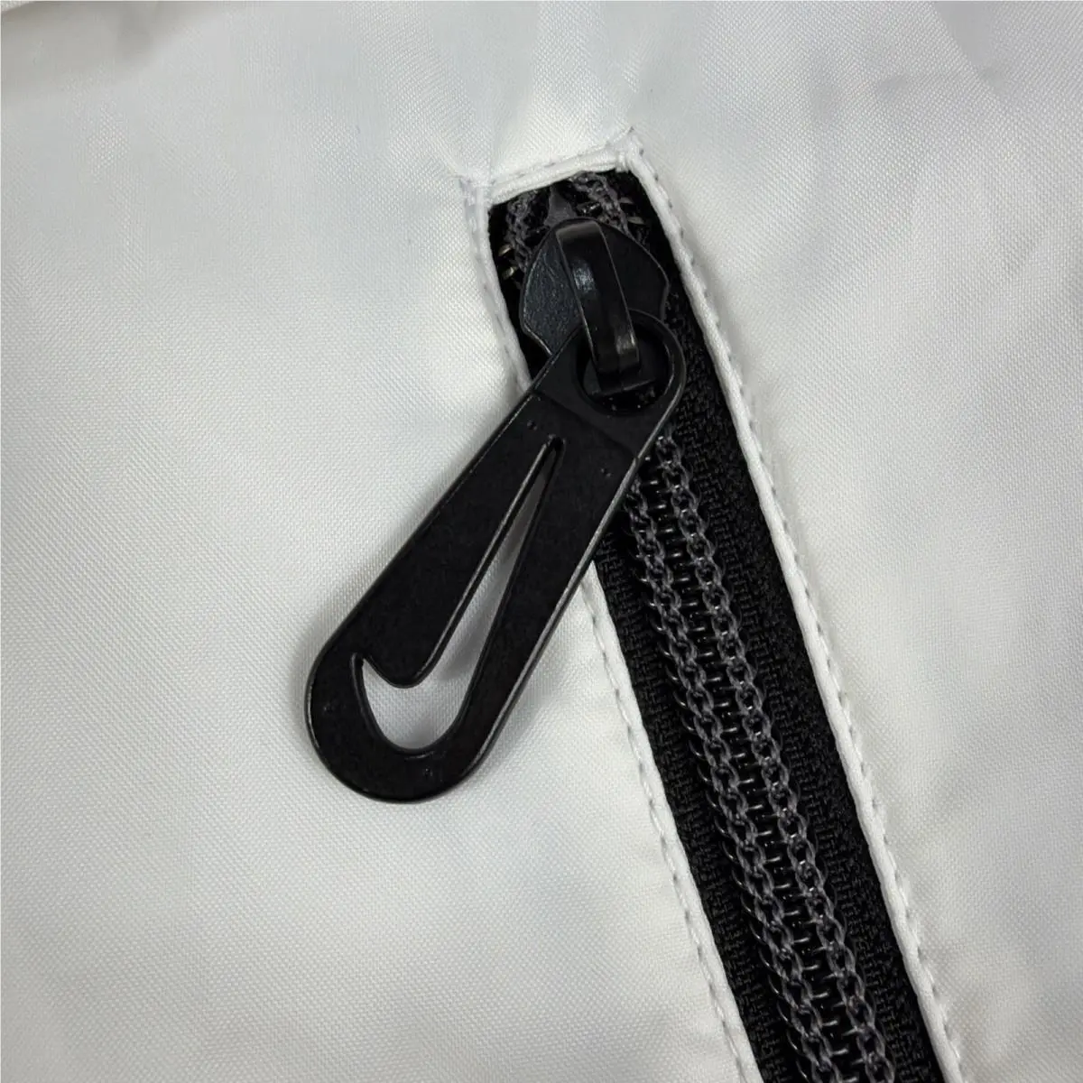 Nike clothing - White 3