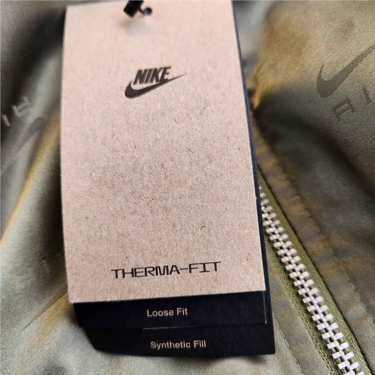 Nike clothing - Green (UPC: 196149351858) 10