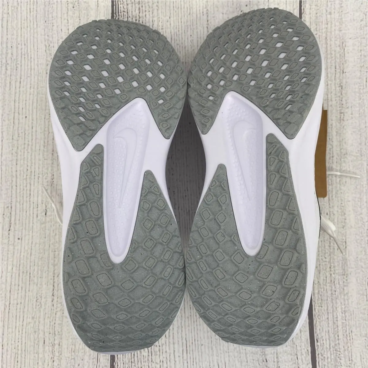 Nike shoes - Nike Quest 6 - Quest - White 5