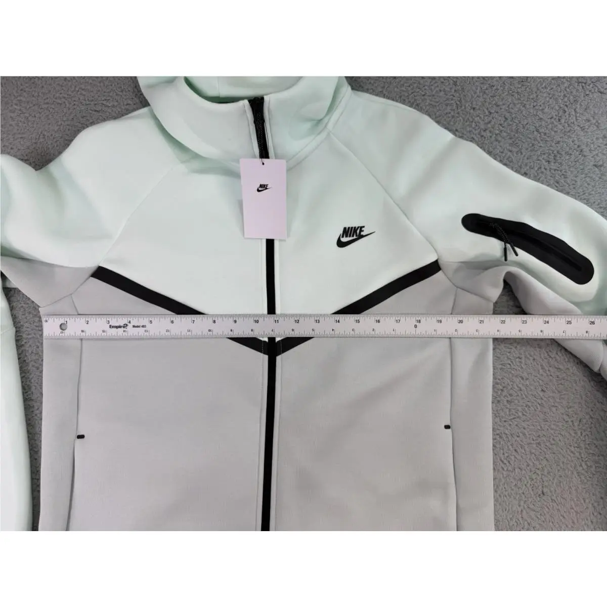 Nike clothing - Mint / Grey-Black (UPC: 198731682647) 8