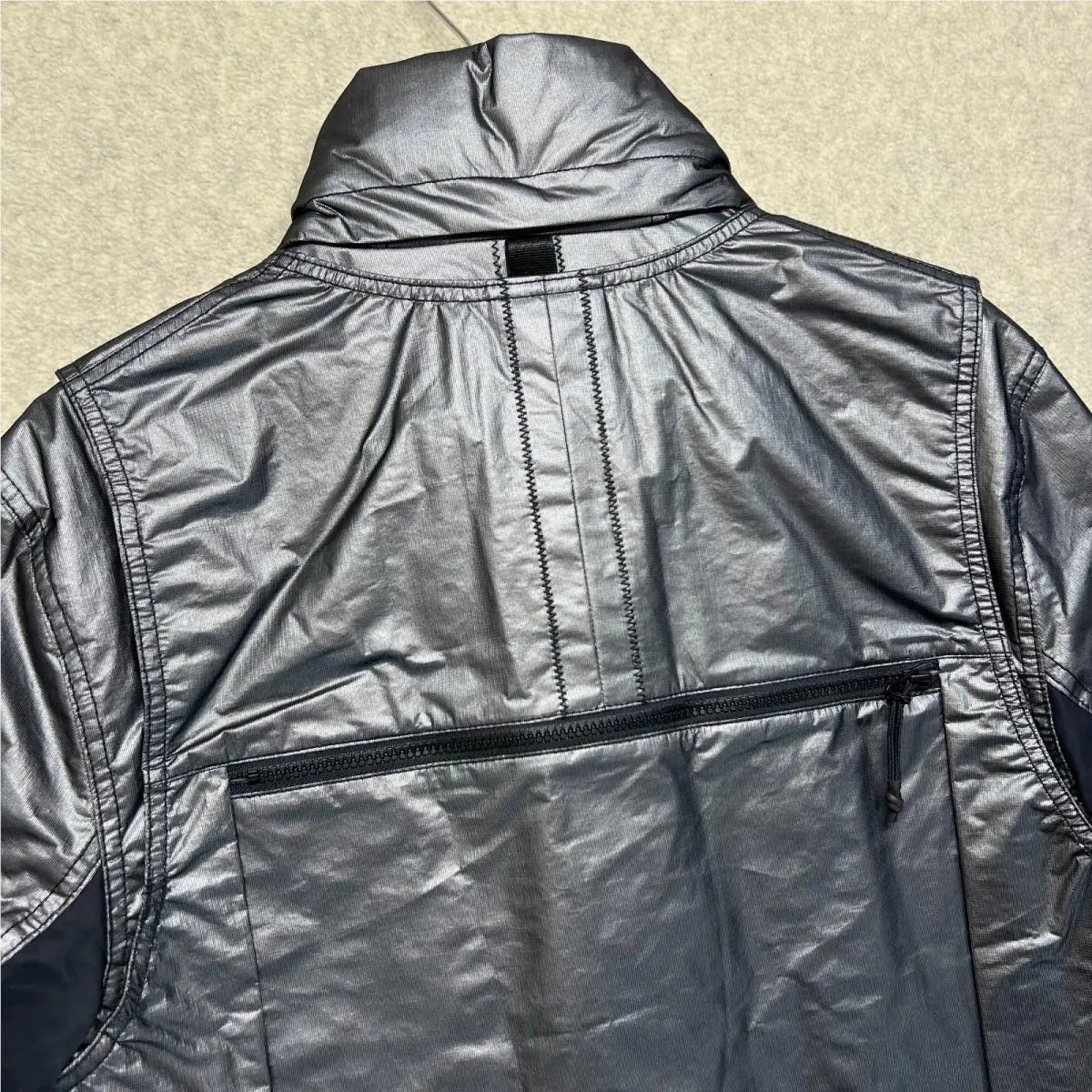 Nike clothing - Silver (UPC: 193656186058) 8