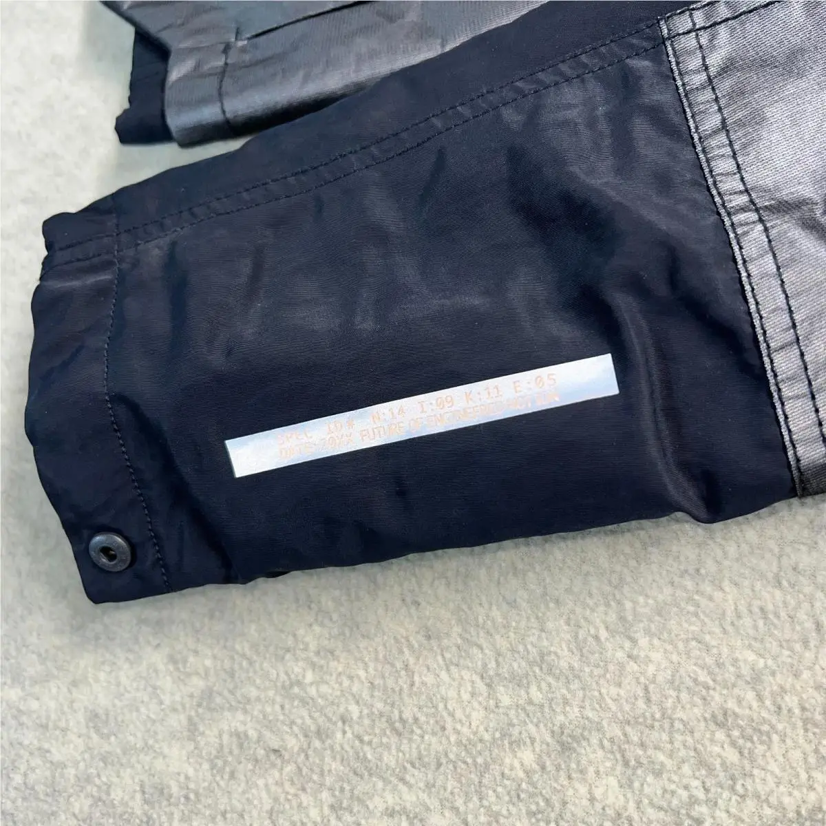 Nike clothing - Silver (UPC: 193656186058) 13