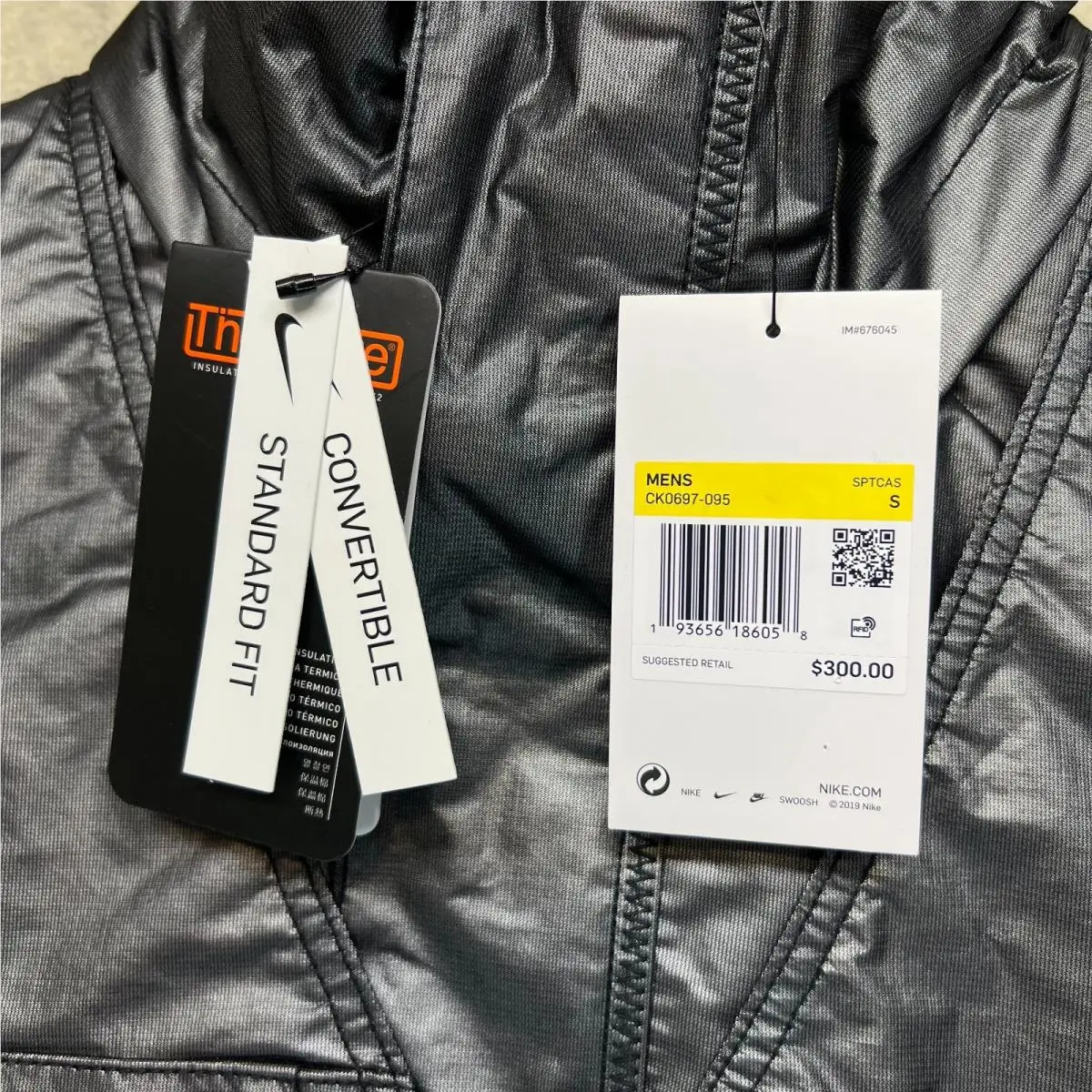 Nike clothing - Silver (UPC: 193656186058) 15
