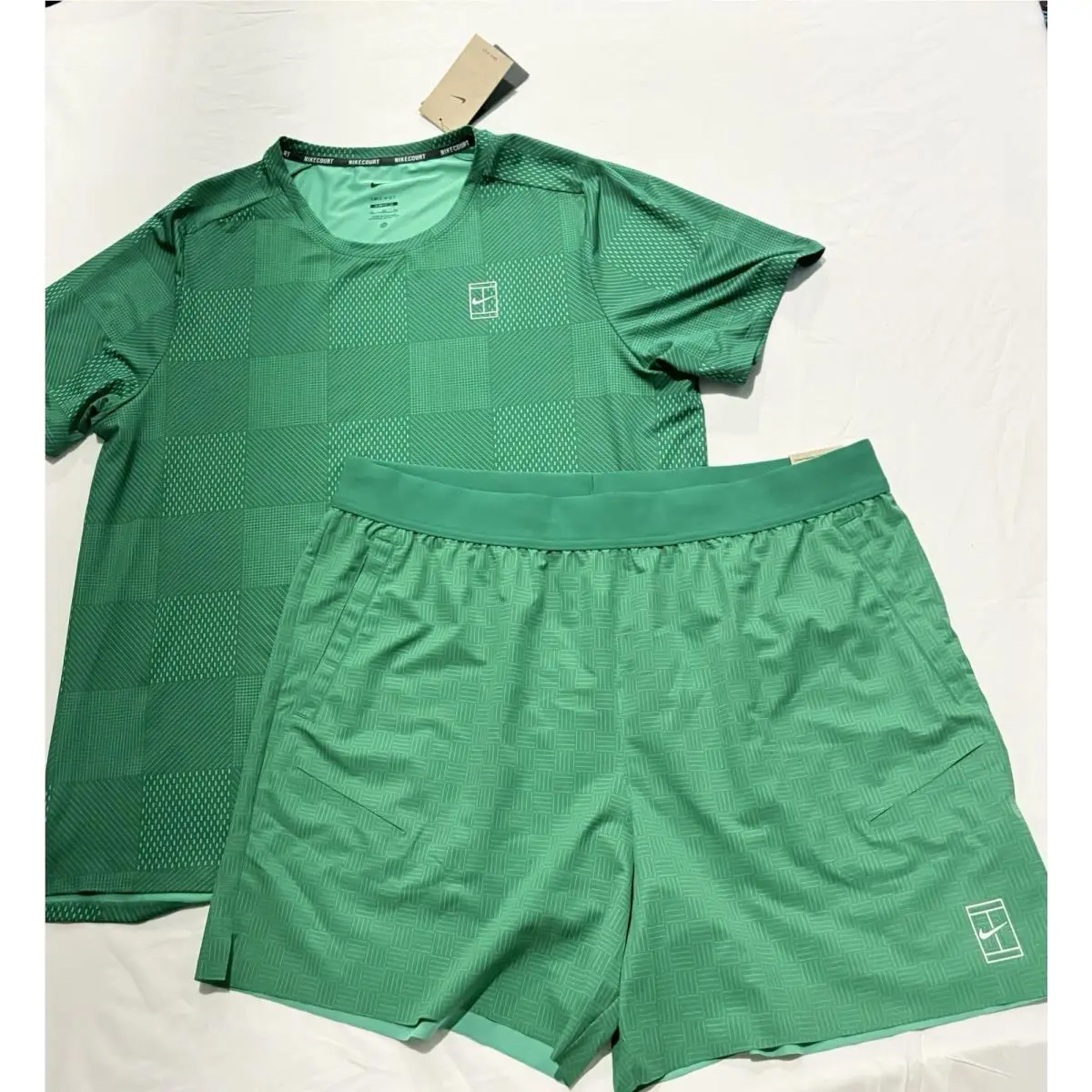Nike clothing - NikeCourt - Court - Green 2