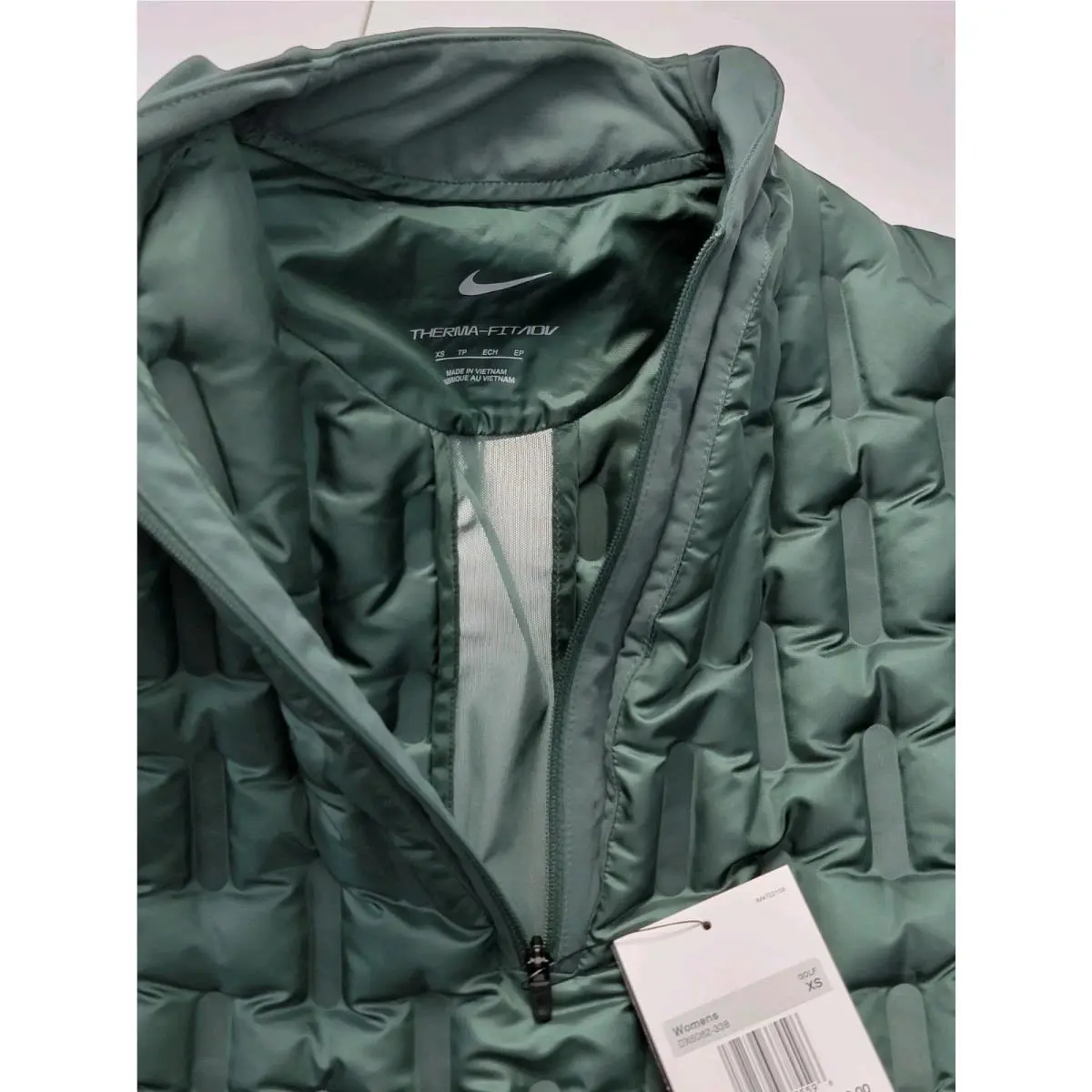 Nike clothing - Nike AeroLoft - AeroLoft - Green 4