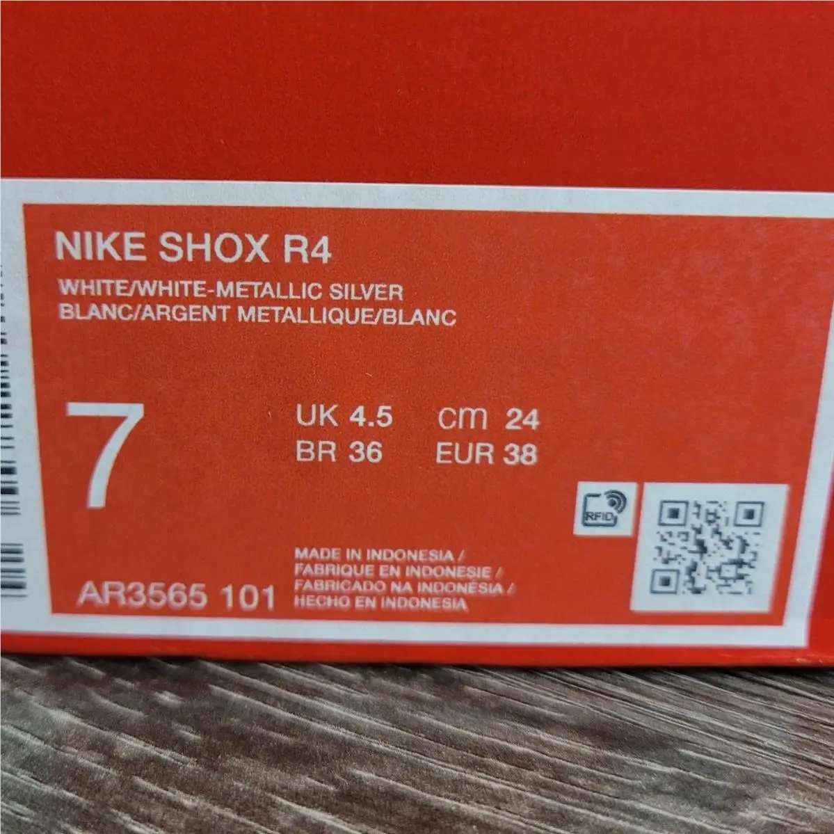 Nike shoes - Nike Shox R4 - Shox - White 5