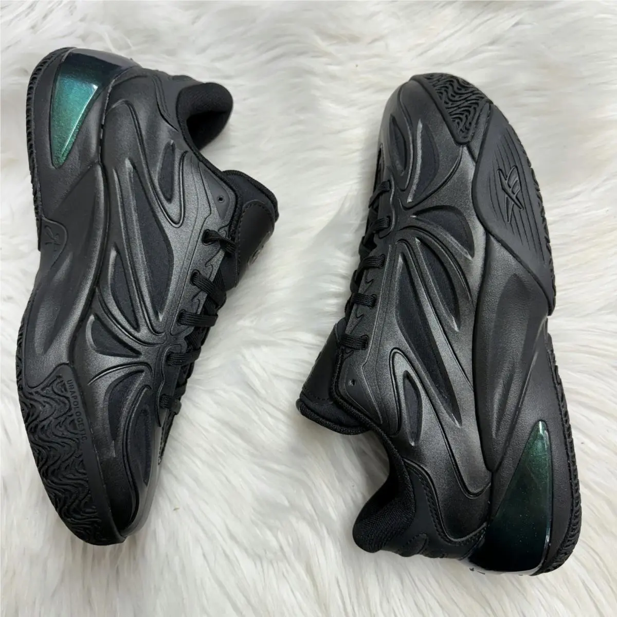 Reebok shoes - Angel Reese 1 Midnight Diamond - 100262836 - Black 0