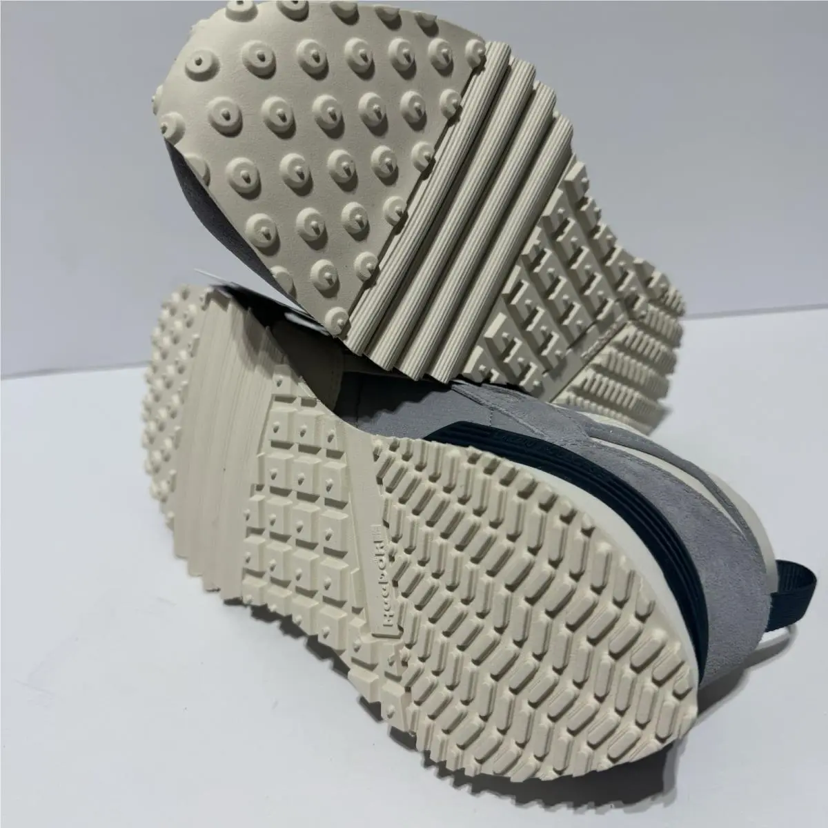 Reebok shoes - Reebok LX2200 - Gray 3
