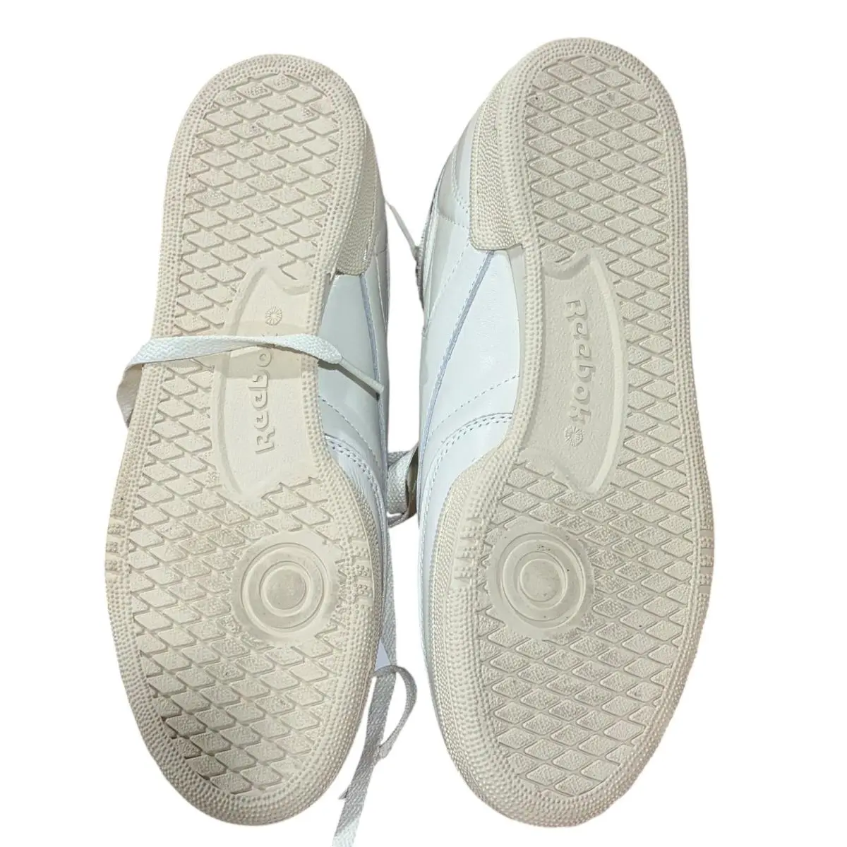 Reebok shoes - White 1