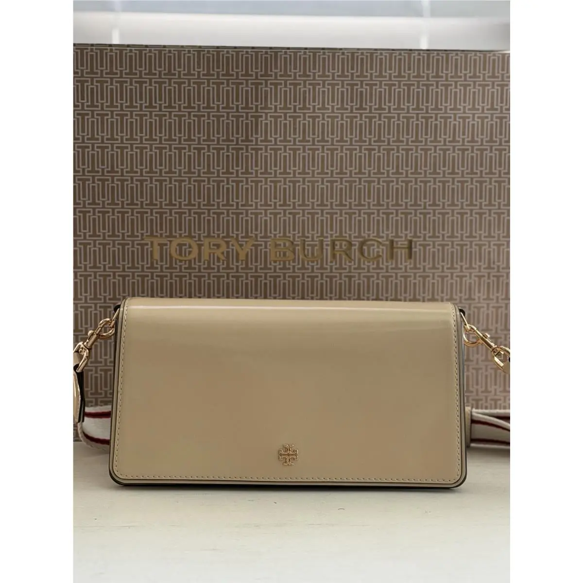 Tory Burch Emerson Soft Serve Patent Leather Crossbody Bag Purse 158167