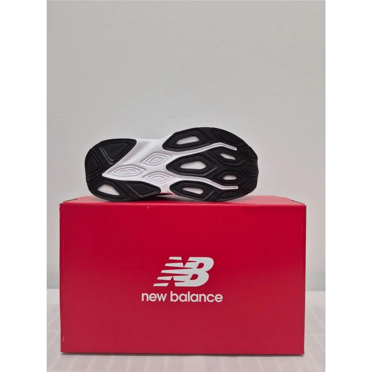 New Balance shoes - NEW BALANCE FRESH FOAM X KAIHA ROAD v2 - WKAIR3EV - White 7
