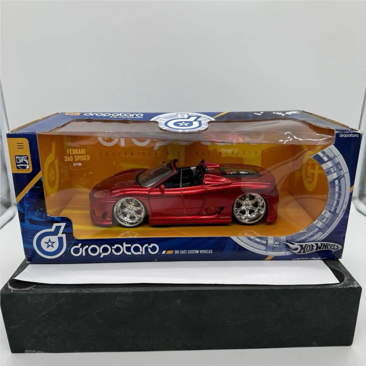 Dropstars Hot Wheels 1/18 Scale Diecast G7136 Ferrari 360 Spider Custom Red