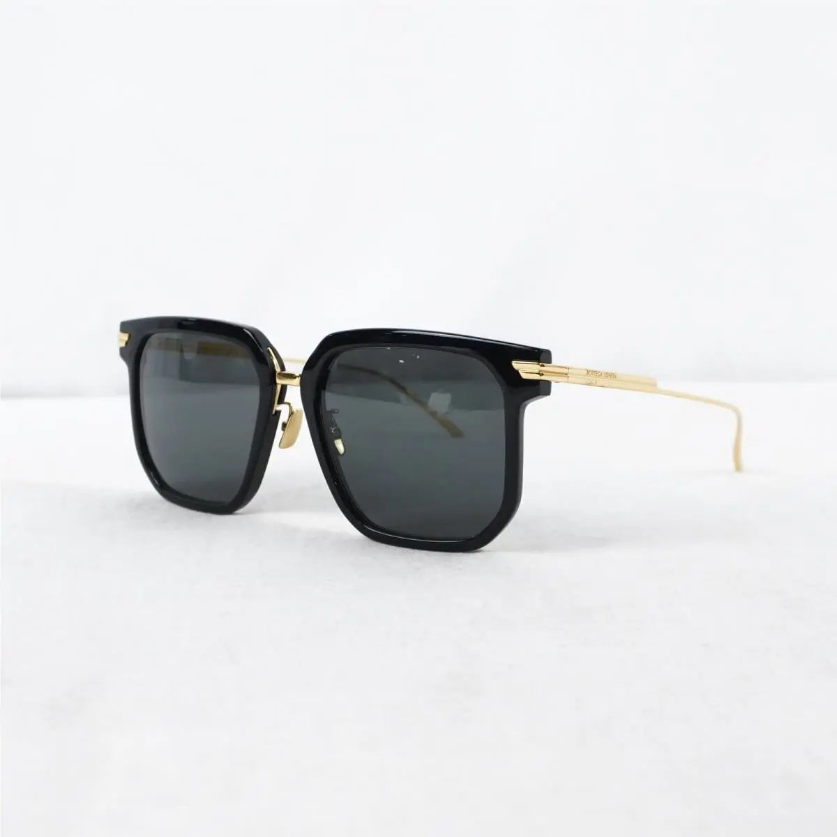 Bottega Veneta BV1083SA Sunglasses with Black/gold Frames and Gray Lenses