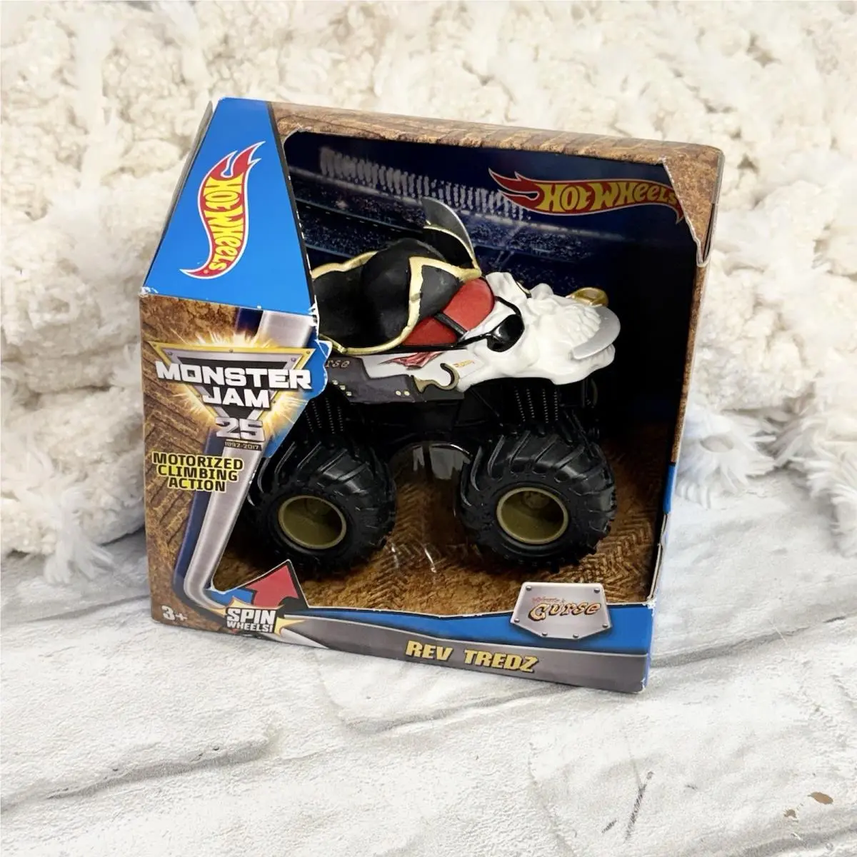 Hot Wheels Monster Jam Rev Tredz Pirates Curse Monster Truck Push-go Toy Vehicle