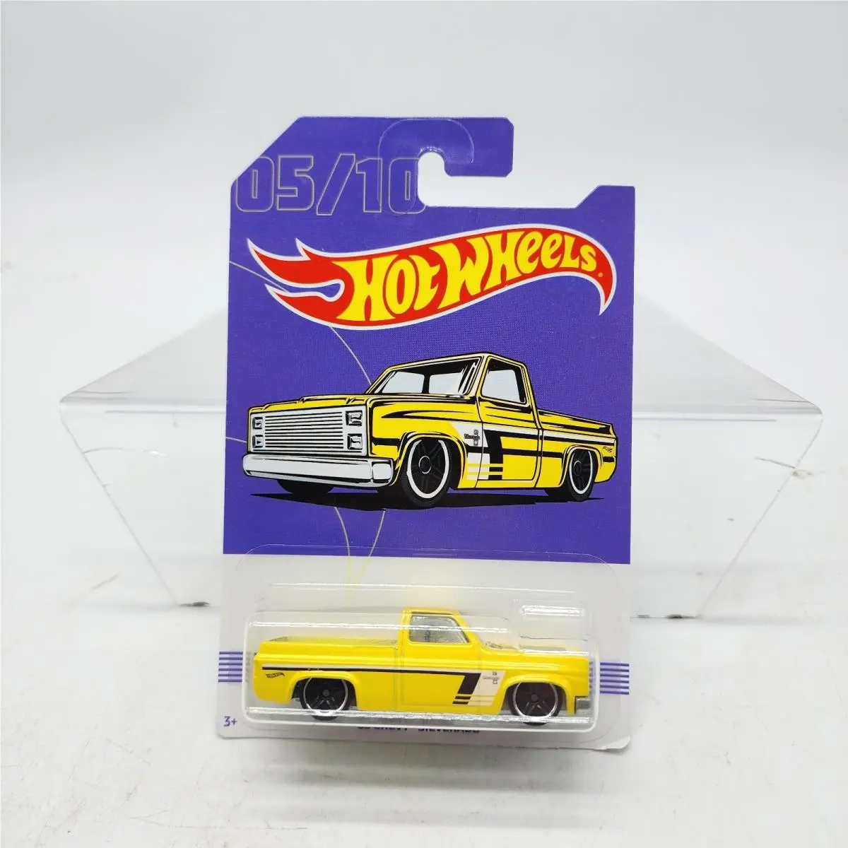 UH 2018 Hot Wheels Yellow 83 Chevy Silverado 05/10 Walmart Exclusive W Protector