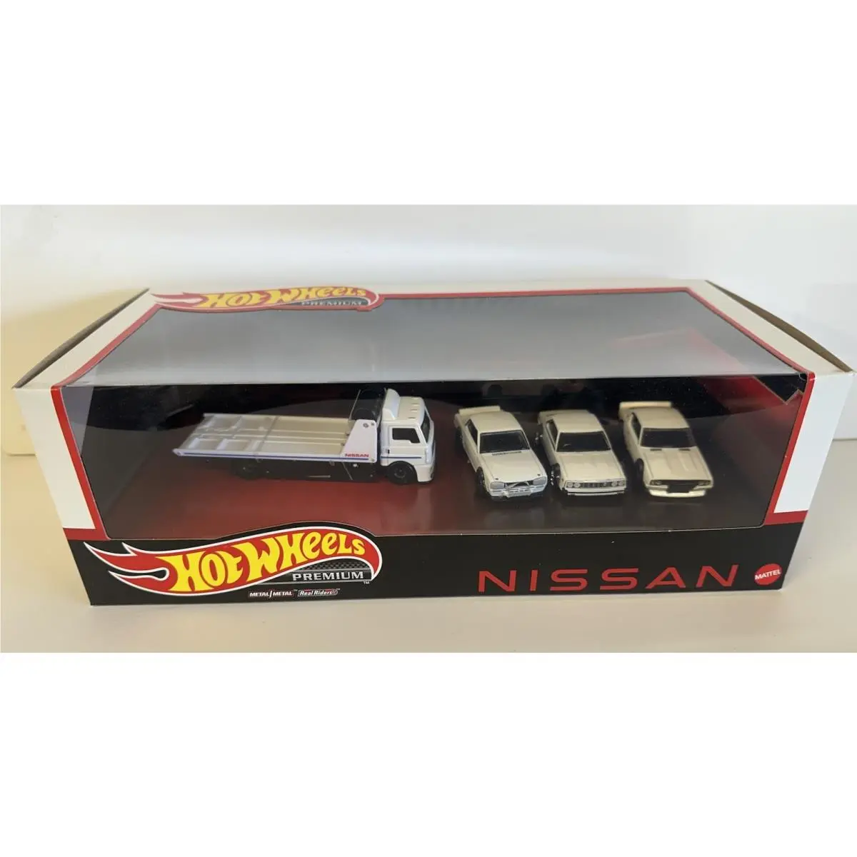 Hot Wheels Premium Nissan Diorama Box Set of 4 Cars - 1:64 Diecast Cars