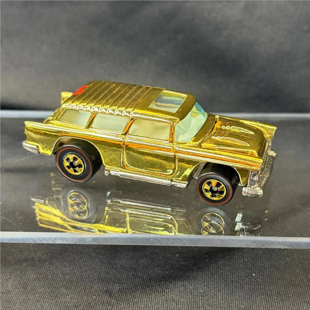 Hot Wheels Classic Nomad – 1995 Fao Schwarz Gold Series II