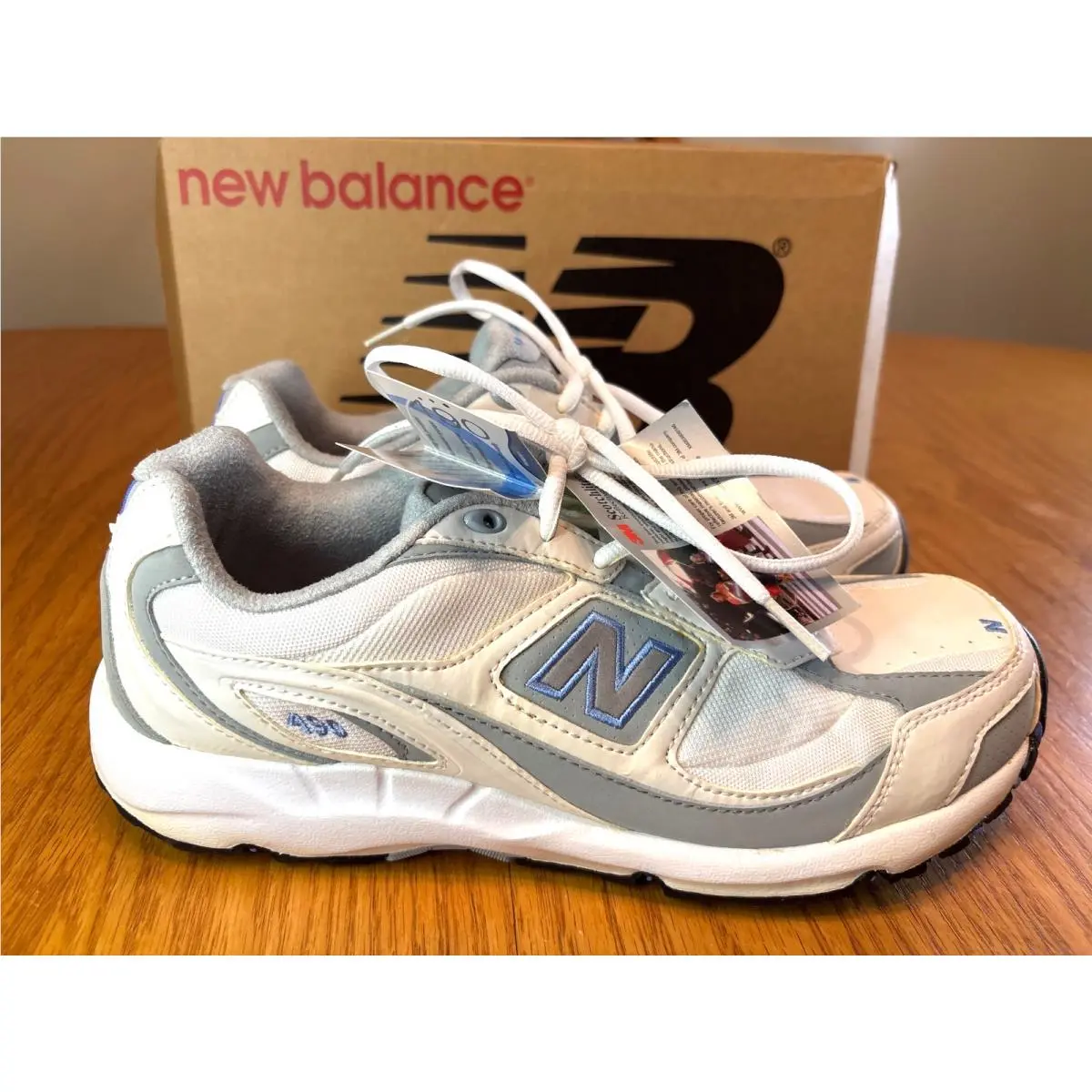 New Balance 490 Womens Size US 10 B White Gray Blue Walking Running Shoes