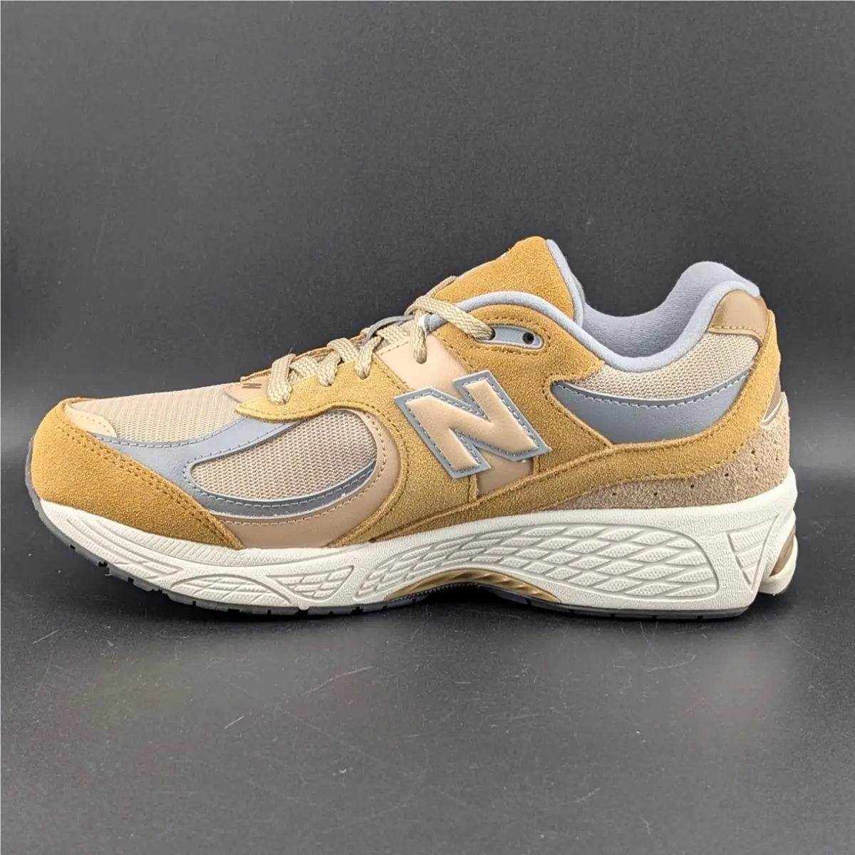 New Balance shoes - New Balance 2002 - Beige 4