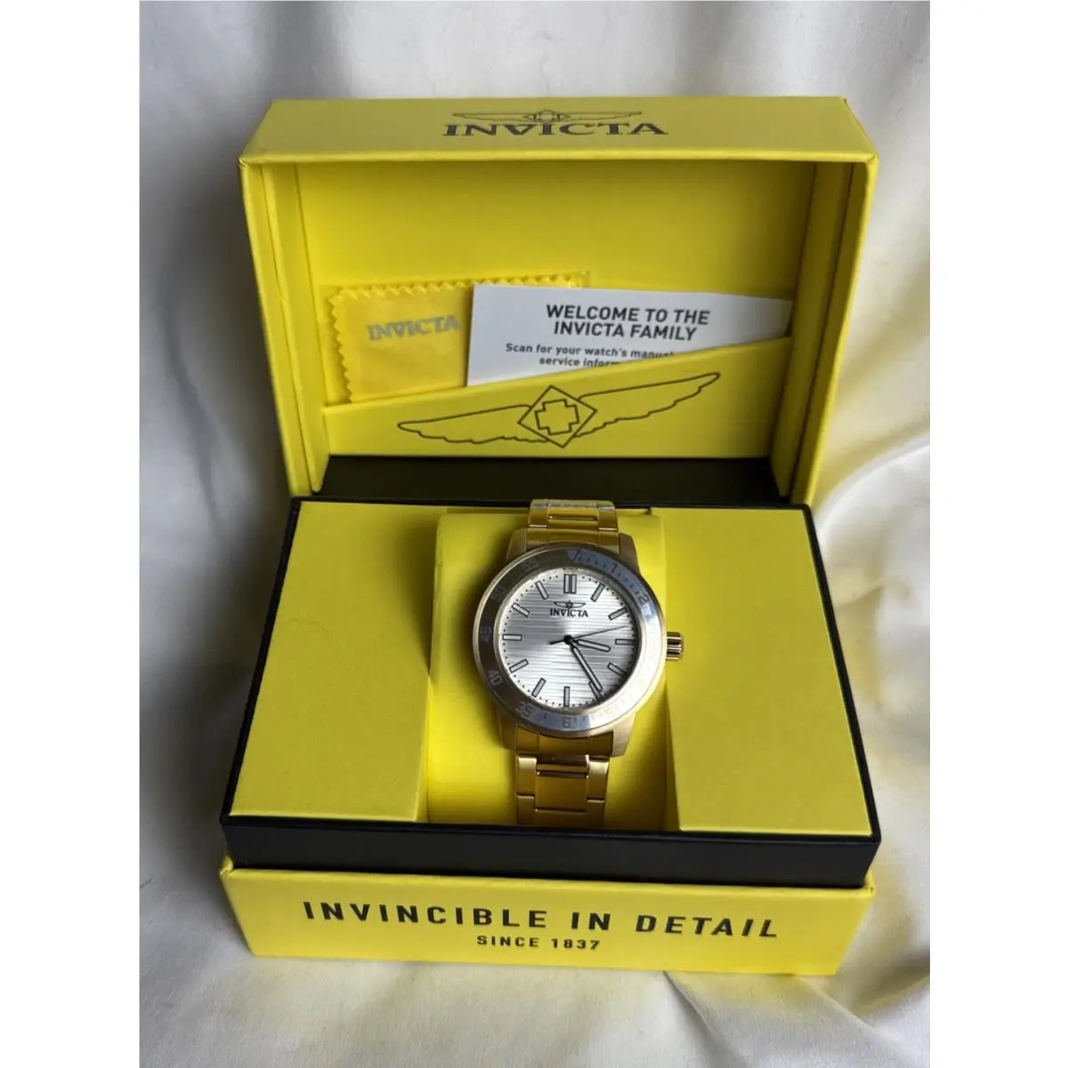 Invicta Specialty Gramercy Men`s Watch - 45mm. Gold 48971