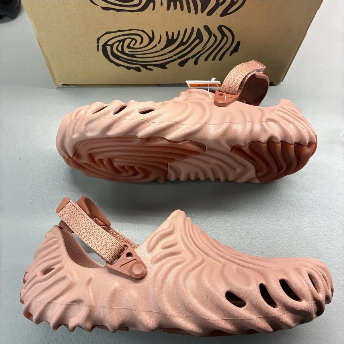 Salehe Bembury X Crocs The Pollex Clog Kuwata Pale Blush 207393-6RL - Mens 12