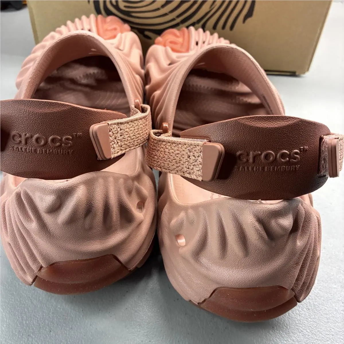 Crocs shoes - Crocs Classic - Classic - 207393 - Pale Blush 2