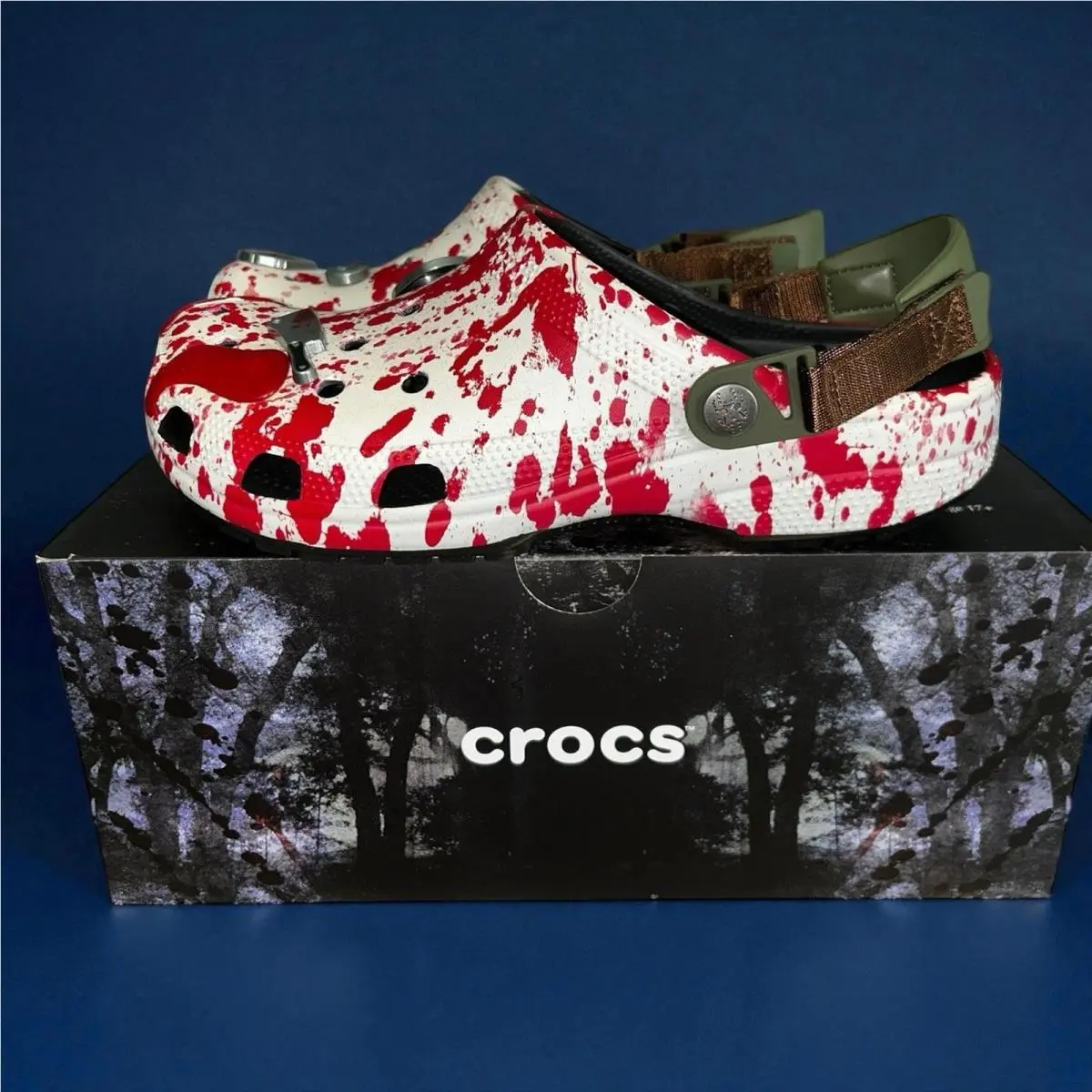 2025  Classic Clogs Friday The 13th Jason Vorhees Mens Size 8 by Crocs