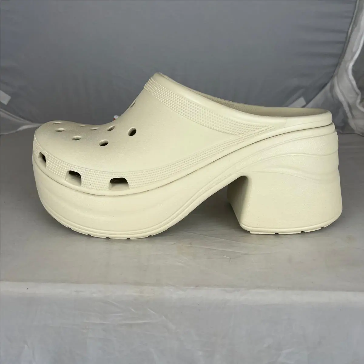 Crocs shoes - Siren Clog - Siren Clog - Ivory 4