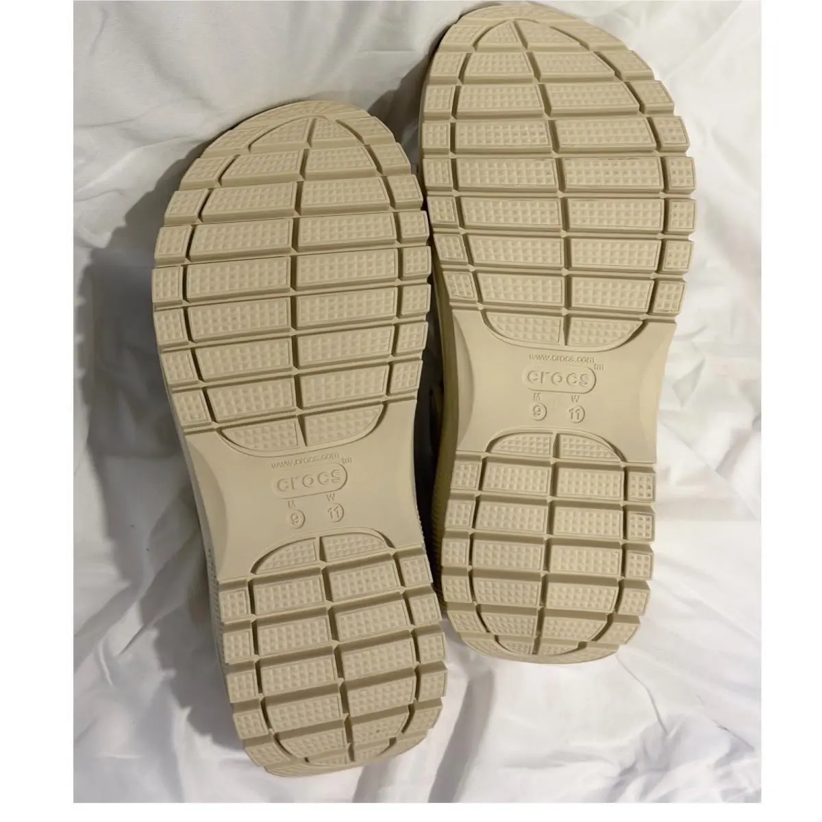 Crocs shoes - Mega Crush Sandal - Mega Crush Sandal - Beige 1