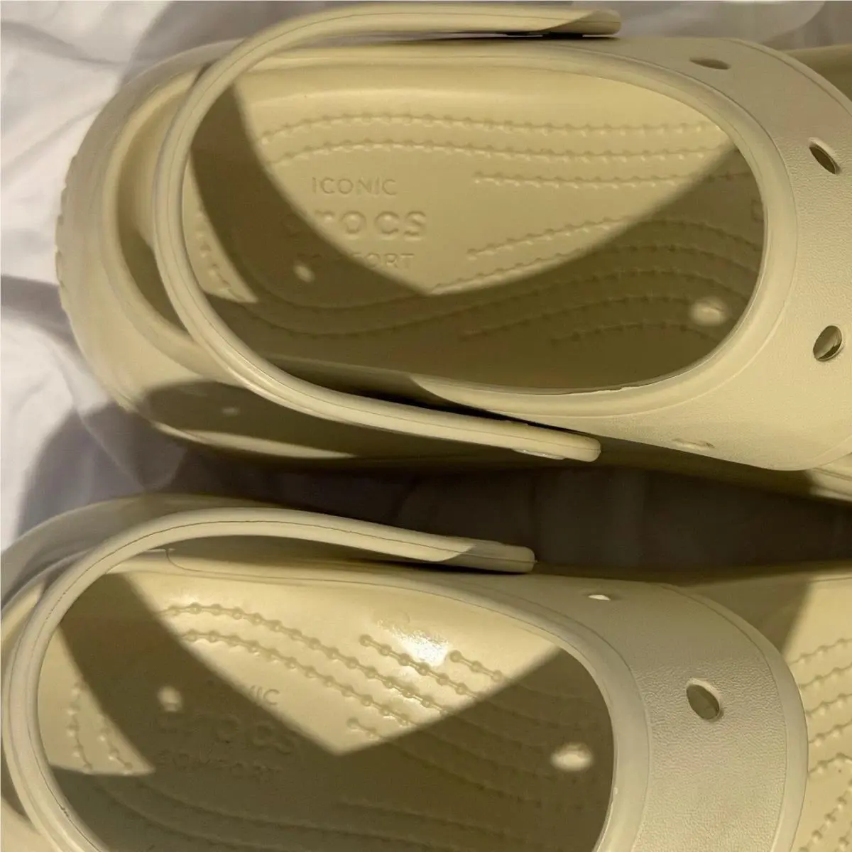 Crocs shoes - Mega Crush Sandal - Mega Crush Sandal - Beige 2