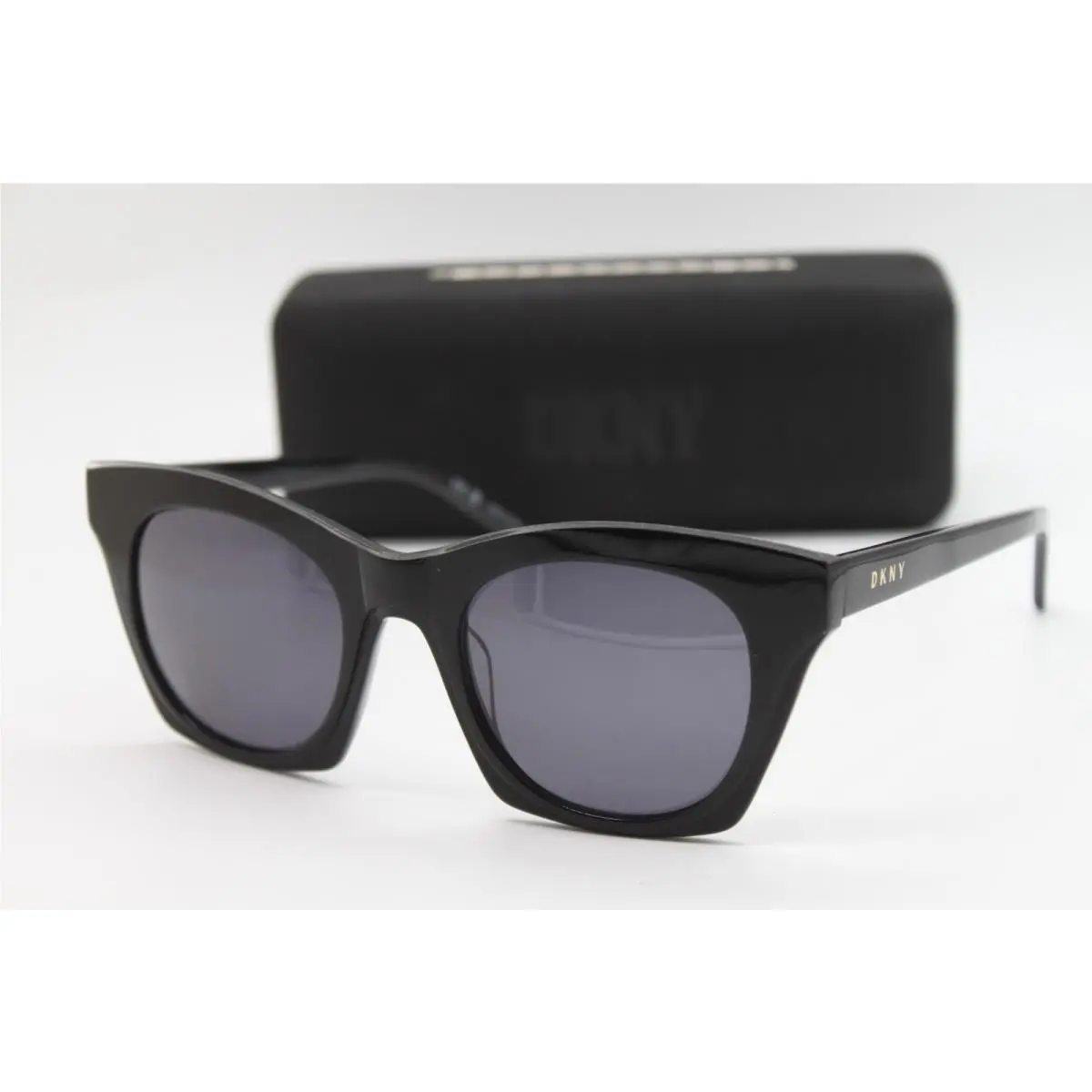 Dkny DK541S 001 Black Sunglasses W/case 51-21
