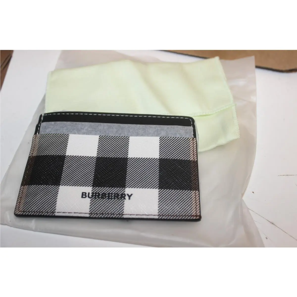 Burberry Check Printed Cardholder Handsome Grey with Storage Cloth/tags