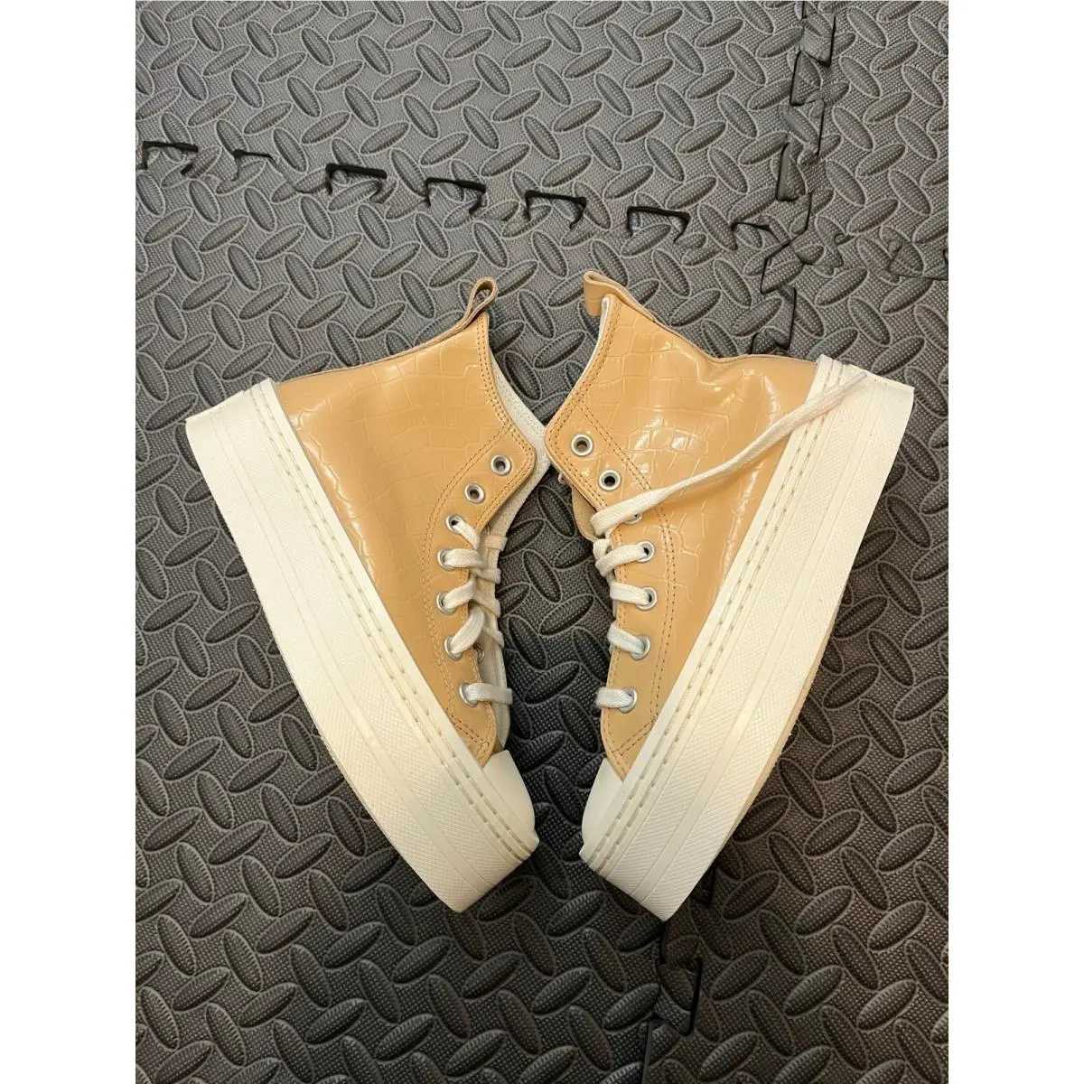 Converse shoes - Beige 3