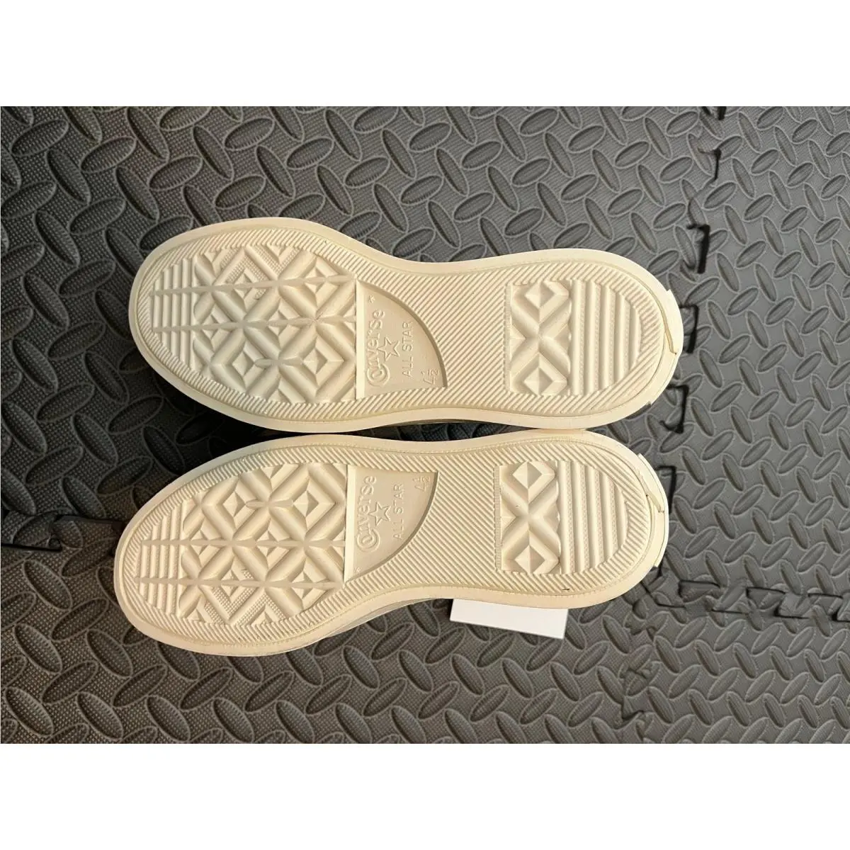 Converse shoes - Beige 4