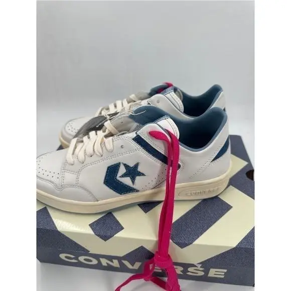 Converse shoes - White 2
