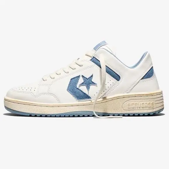 Converse shoes - White 5
