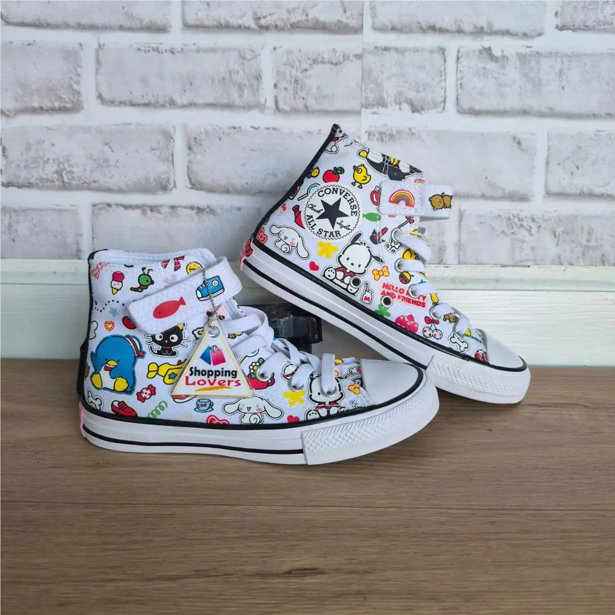 ⭐converse Easy On Hi Hello Kitty Stickers Hi Size 13.5 Youth Kids White A17701C