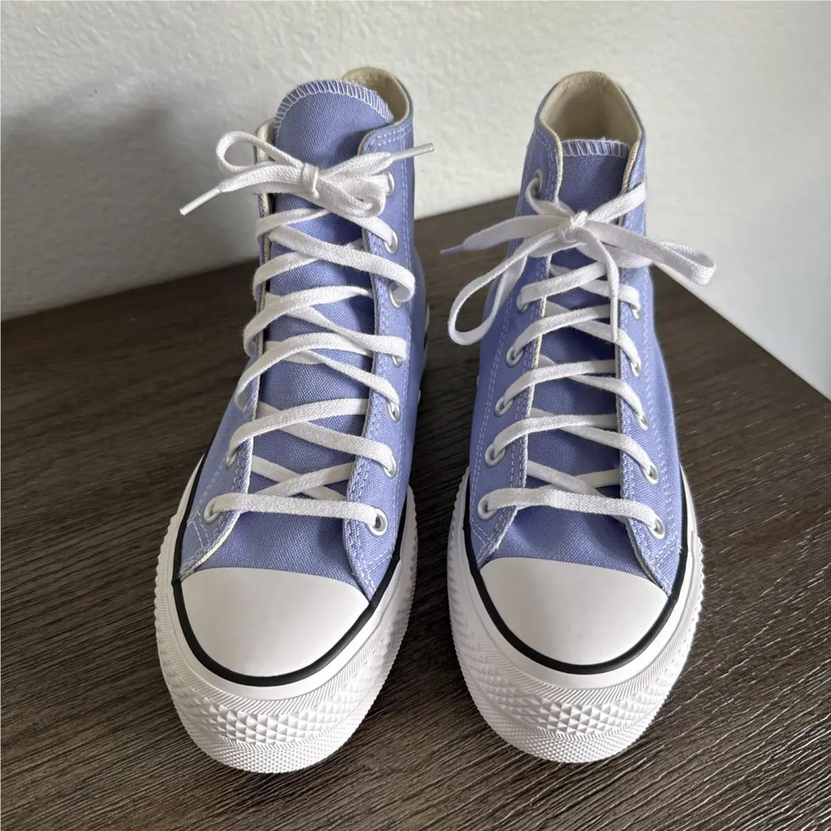 Converse Ctas Lift Platform Lace Up High Top Sneaker Women`s 7.5 Periwinkl