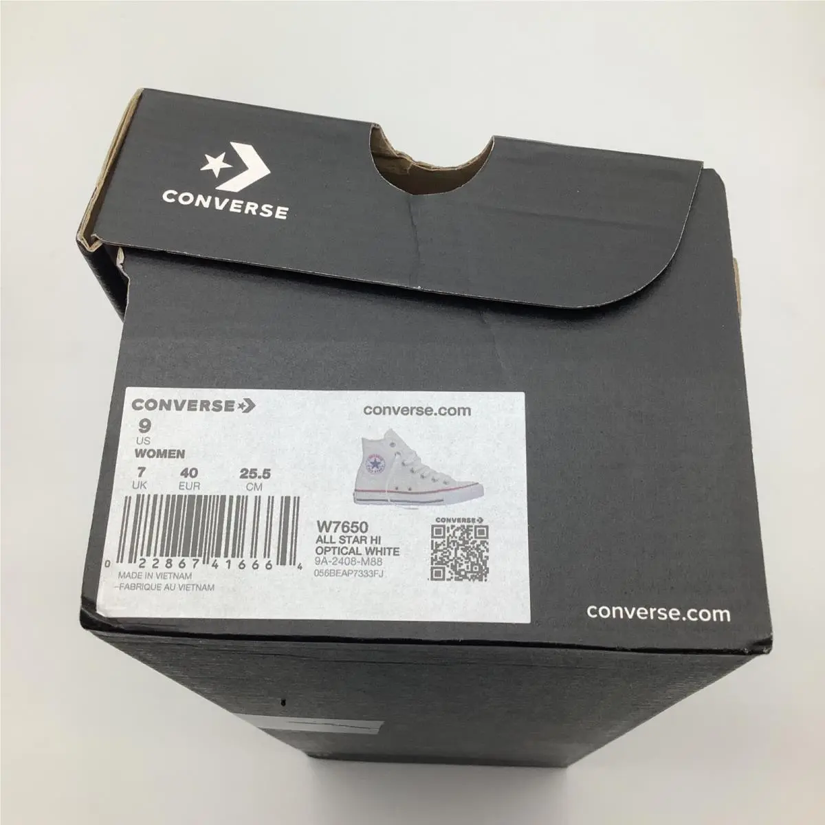 Converse shoes - White 3