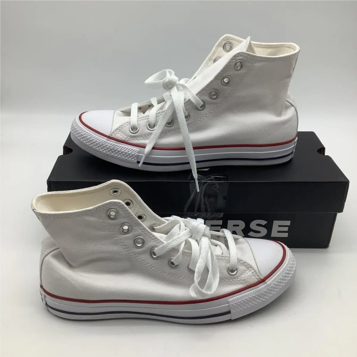 Converse shoes - White 4