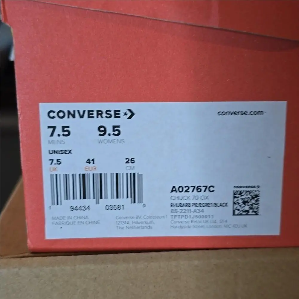 Converse shoes - Red 5