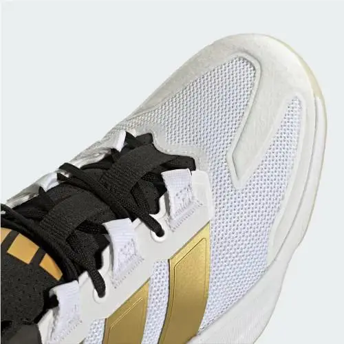 Adidas shoes - Cloud White / Gold Metallic / Core Black 17