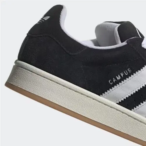 Adidas shoes - Core Black / Cloud White / Off White 19