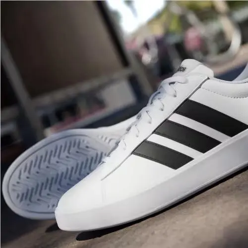 Adidas shoes - Cloud White / Core Black / Cloud White 8