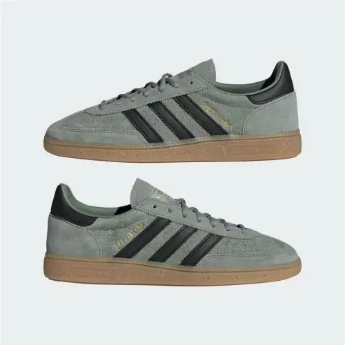 Adidas shoes - Silver Green / Core Black / Gum 16
