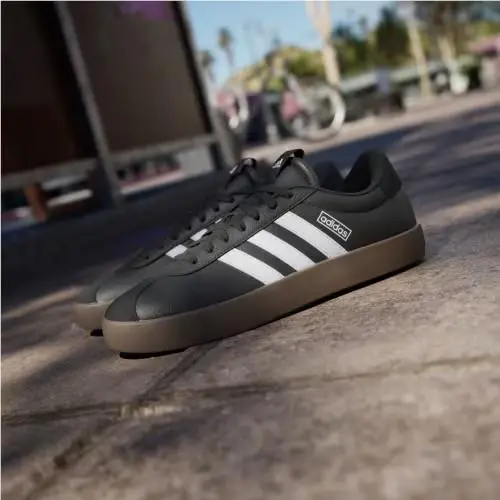 Adidas shoes - Core Black / Cloud White / Gum 16