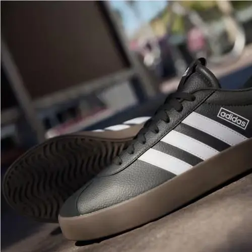 Adidas shoes - Core Black / Cloud White / Gum 18